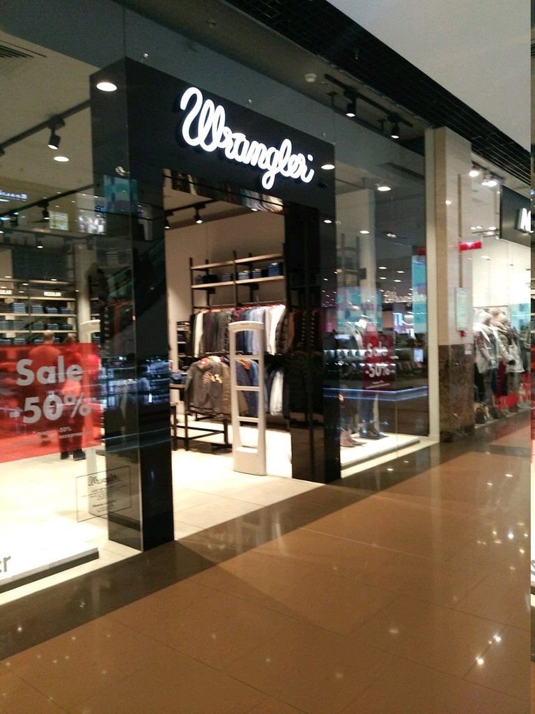 Lee Wrangler | Москва, Кировоградская ул., 13А, Москва