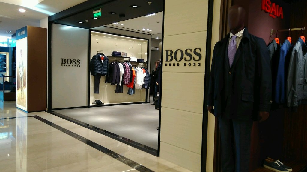 Hugo Boss | Москва, ул. Новый Арбат, 19, Москва