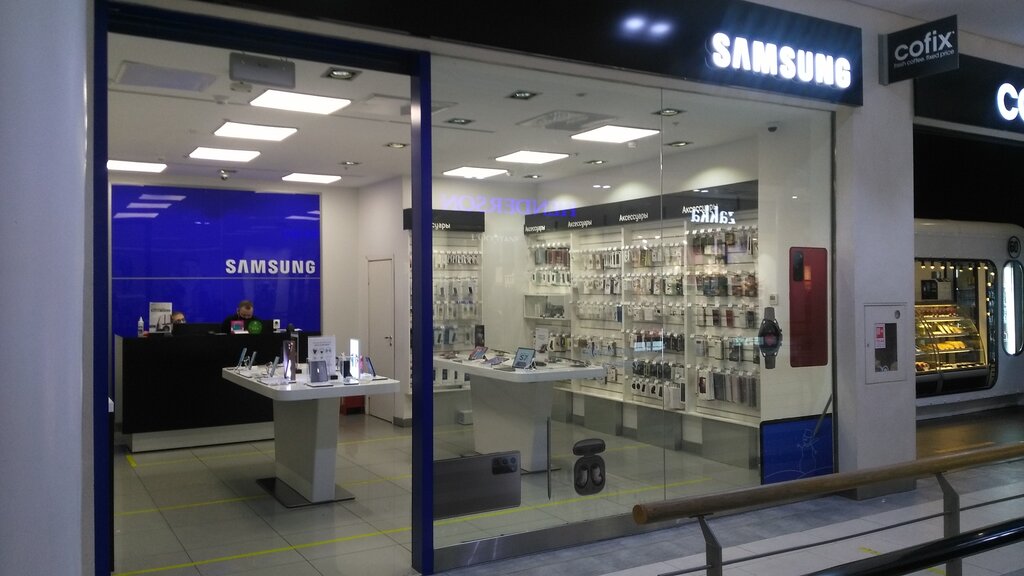 Фирменный магазин Samsung | Москва, Ленинградский просп., 62А, Москва